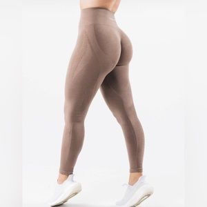 Alphalete Amplify Contour Leggings